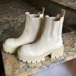 Lug sole boots